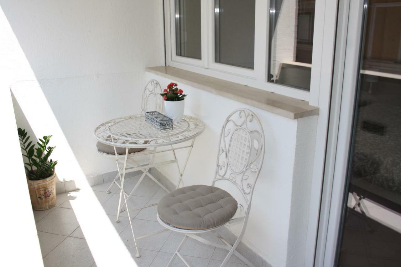 Apartment Providenca Zadar Bagian luar foto